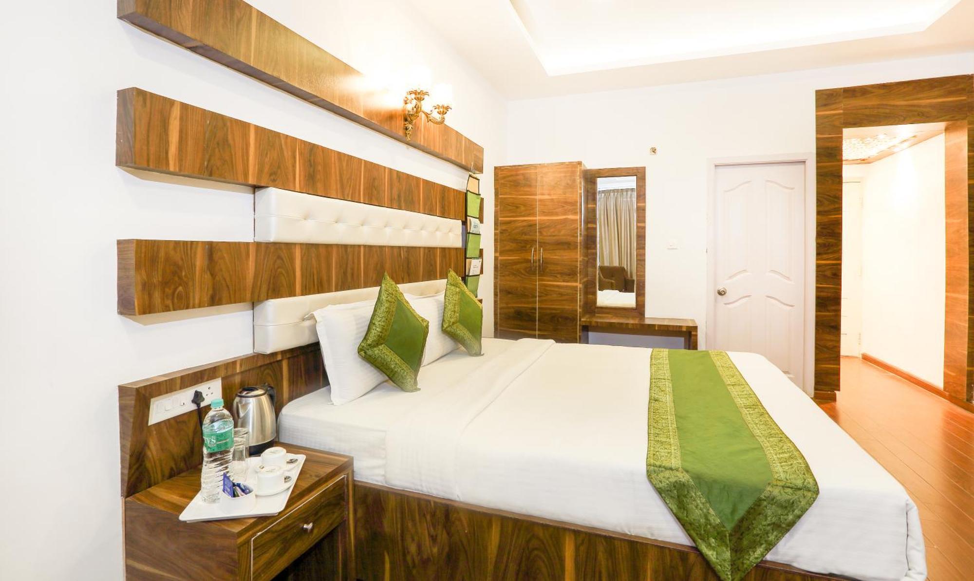 Treebo Skydale Inn & Suites With Mountain View Ooty Εξωτερικό φωτογραφία